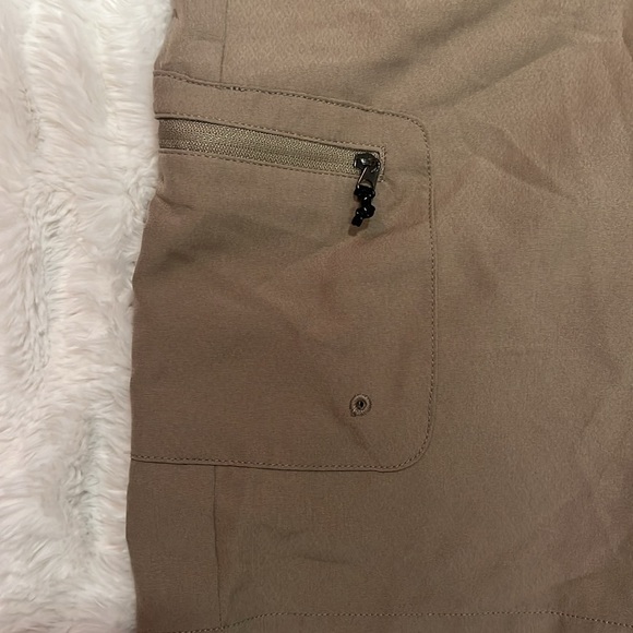 Magellan Outdoors Boys' Falcon Lake
Hybrid Fishing Shorts - Picture 2 of 5